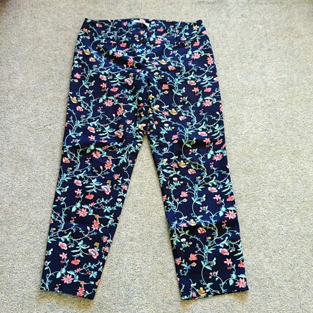 Cropped Loft Riviera floral Pant 8T Marisa cut